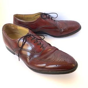 JOHNSTON MURPHY Burgundy Leather Wingtip Oxford